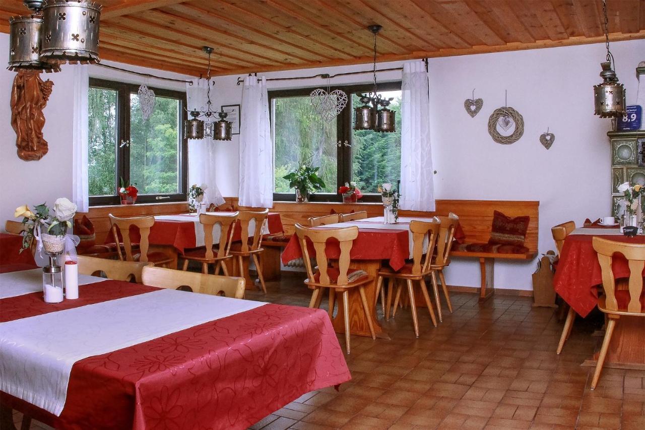Landhaus Am Forst - Apartments باد ألكسندرباد المظهر الخارجي الصورة