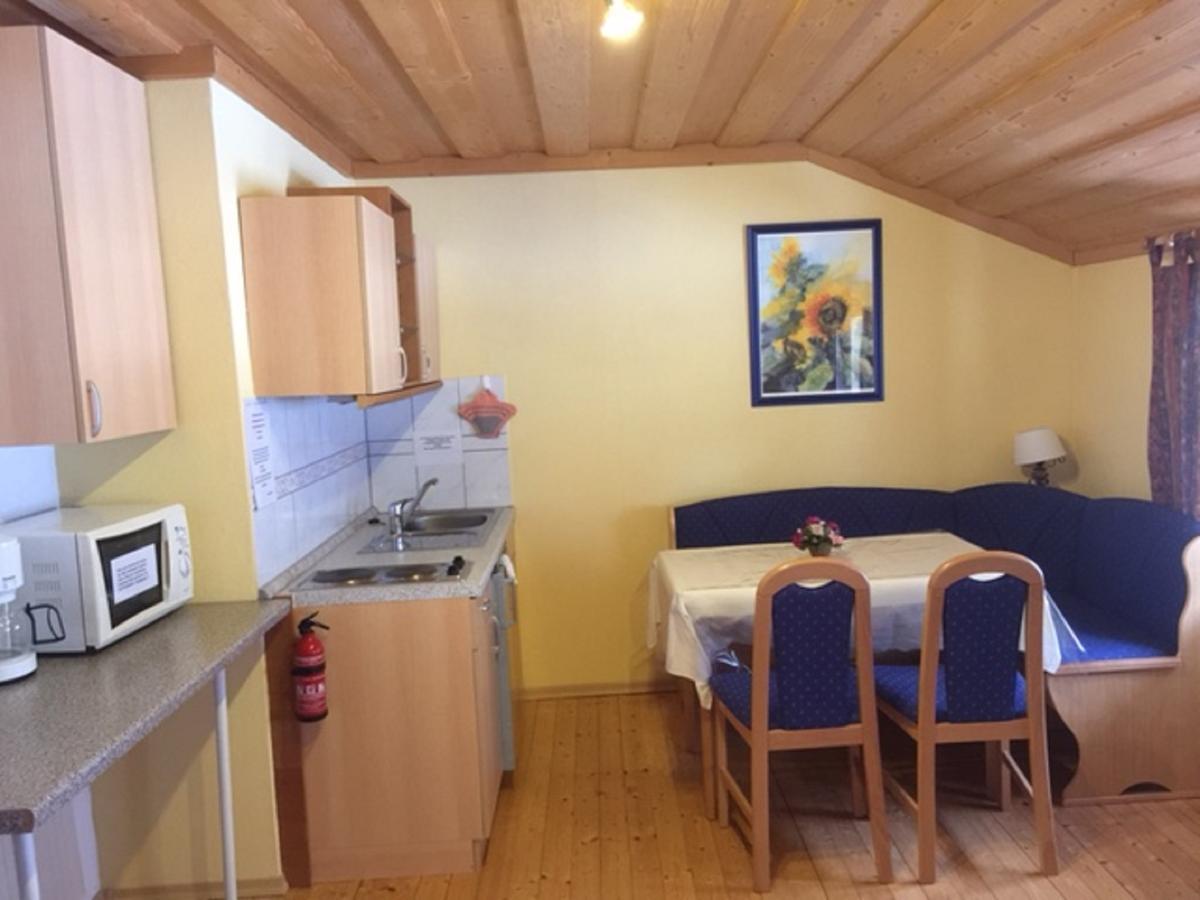 Landhaus Am Forst - Apartments باد ألكسندرباد المظهر الخارجي الصورة